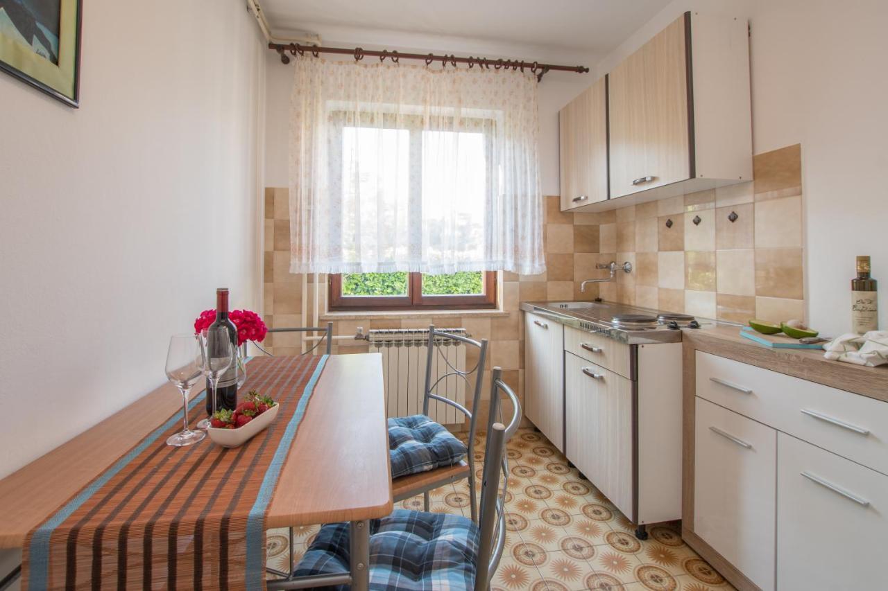 Apartments Nono Toni Poreč Eksteriør bilde